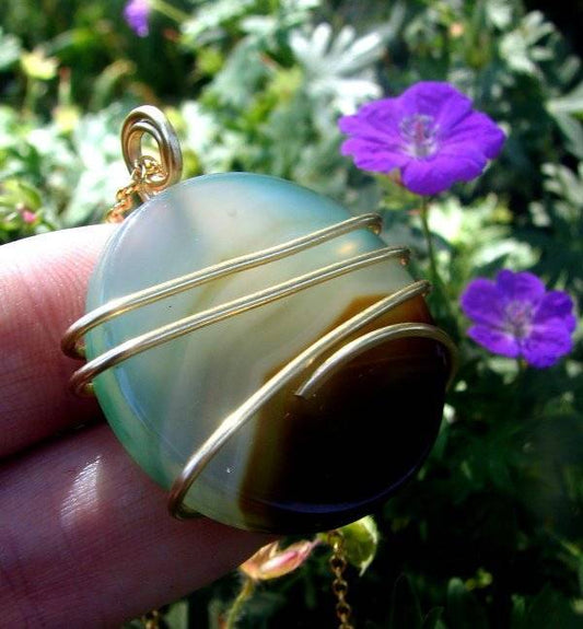 UNUSUAL AGATE HEALING PENDANT BRONZE MERLIN'S GOLD- BALANCE CHAKRAS 104