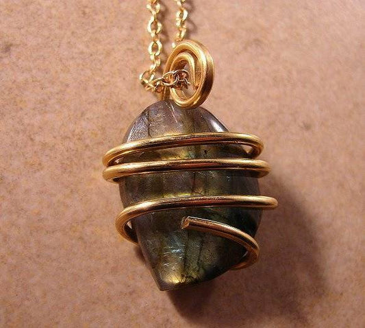 LABRADORITE CRYSTAL PENDANT MERLIN'S GOLD BRONZE 24 metaphysical