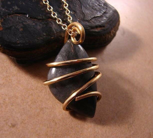 NORTHERN LIGHTS LABRADORITE CRYSTAL PENDANT MERLIN'S GOLD BRONZE #11