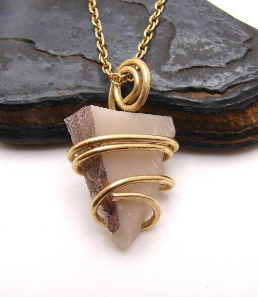 NOVACULITE PENDANT IN MERLIN'S GOLD - BE FREE AGAIN #63