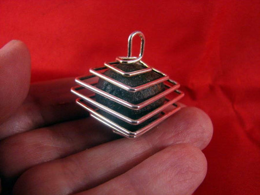 MOQUI MARBLE SHAMAN STONE TRIANGLE PENDANT FROM UTAH shamanic