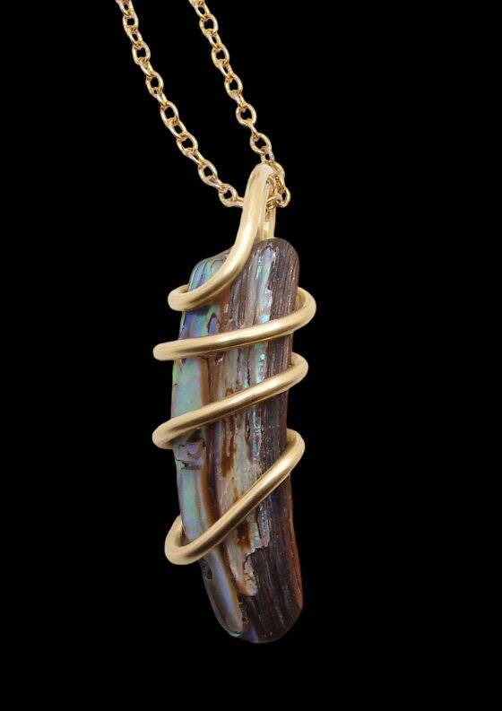 TW: 5.2 grams Abalone Pau Shell Pendant in Merlin's Gold #50