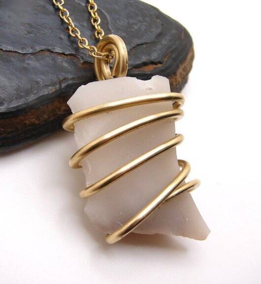 NOVACULITE PENDANT IN MERLIN'S GOLD - BE FREE AGAIN #57