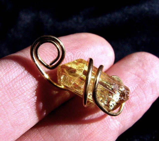 APATITE GREEN AURA CRYSTAL PENDANT MERLIN'S GOLD 27 BRONZE