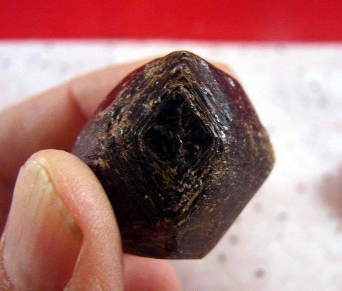 Carat Garnet Rough Blood Red Natural Almandine Crystal Mineral - Psychic Pathways