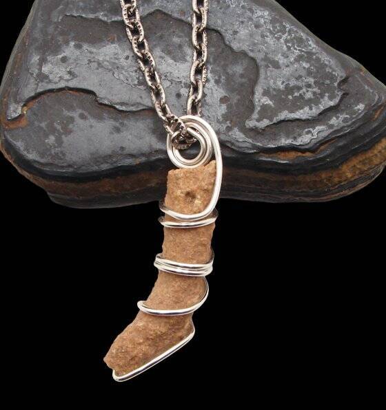 RARE UNUSUAL PRAYER PIPE LIGHTNING STRIKE SARAHA DESERT FULGURITE CRYSTAL #354