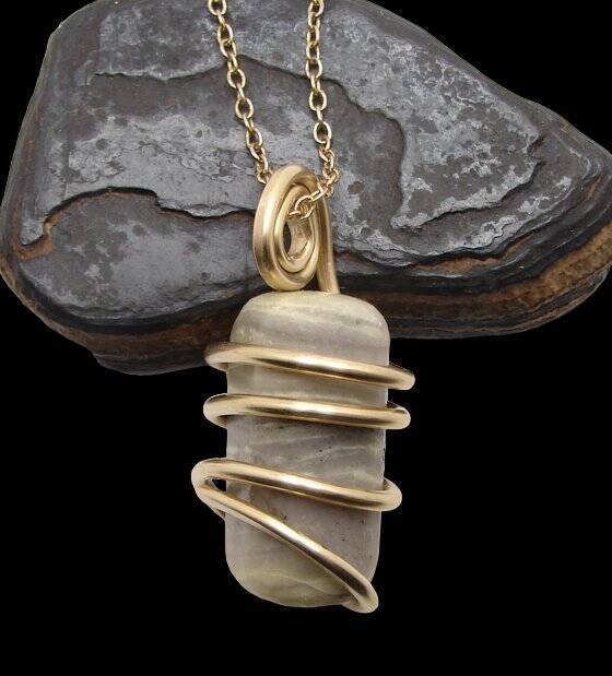 RARE INFINITE PENDANT "THE HEALER'S STONE" FROM SOUTH AFRICA MERLIN'S GOLD #76