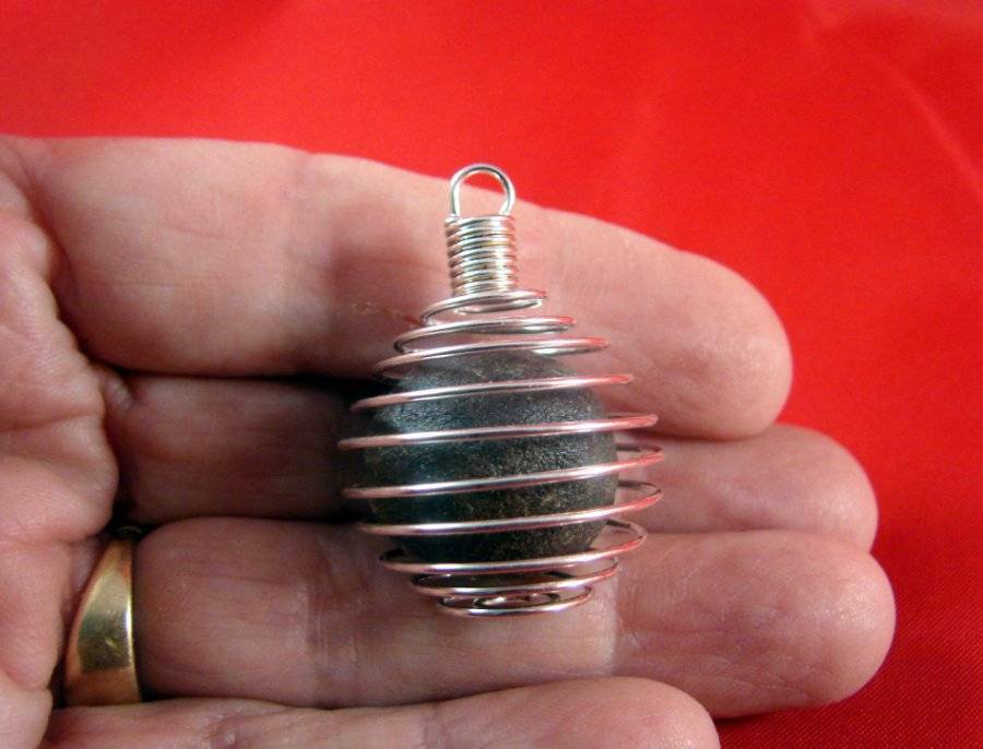 NATURAL MOQUI MARBLE SHAMAN STONE PENDANT UTAH ANCIENT