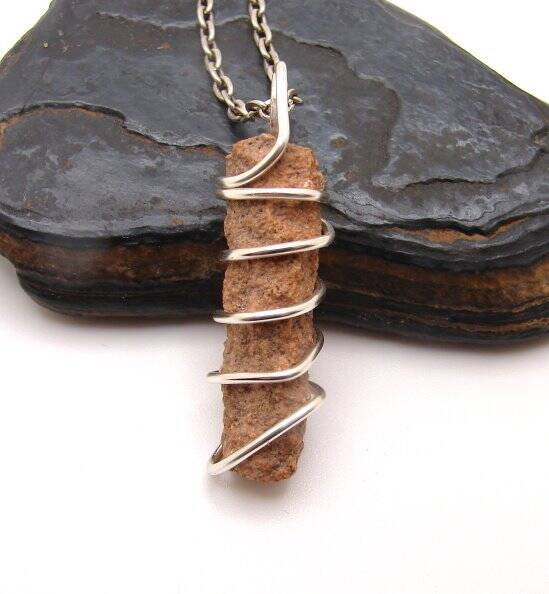 RARE UNUSUAL PRAYER PIPE LIGHTNING STRIKE SARAHA DESERT FULGURITE CRYSTAL #928