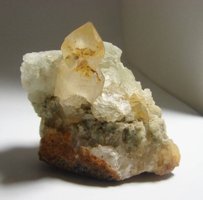 OLD COLLECTION OLD MINER GOLDEN QUARTZ GREEN FLUORITE NEW HAMPSHIRE #1
