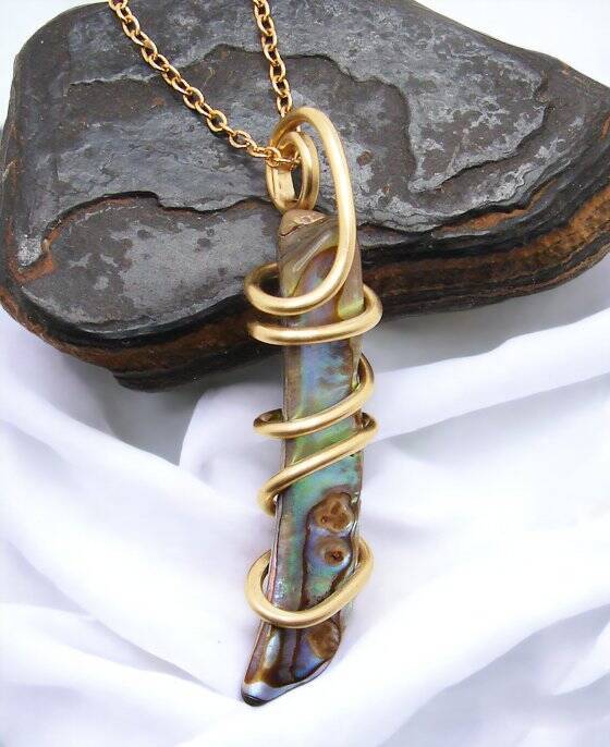 TW: 7.5 grams Abalone Pau Shell Pendant in Merlin's Gold #21