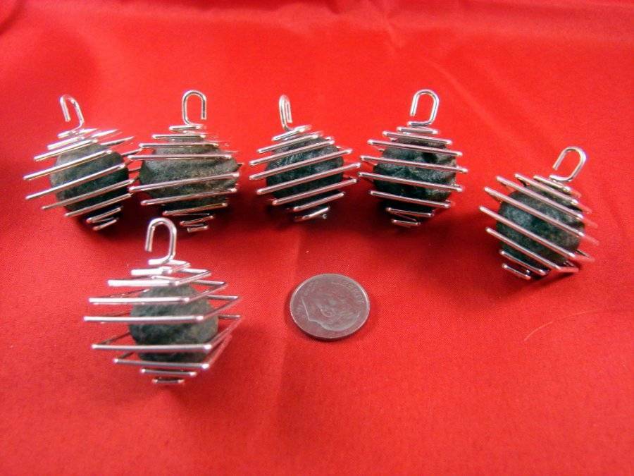 MOQUI MARBLE SHAMAN STONE TRIANGLE PENDANT FROM UTAH shamanic