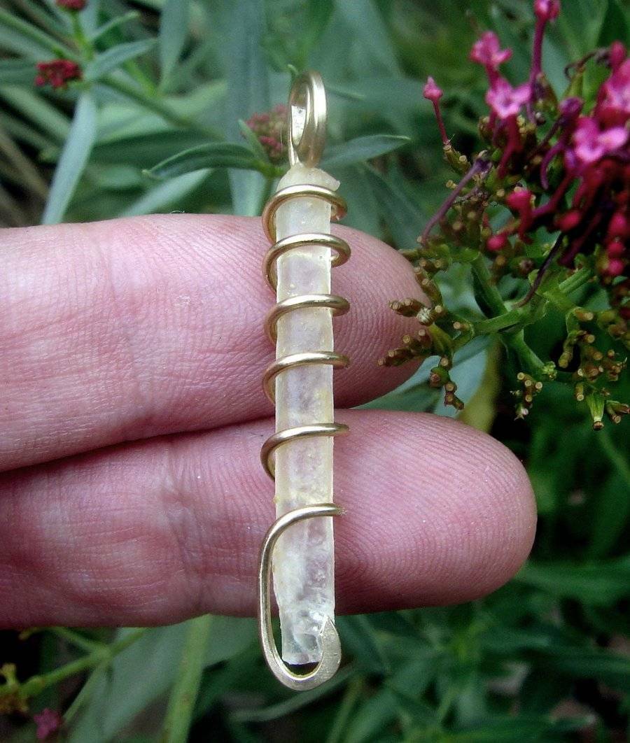 RARE PENDANT NATURAL AGATIZED BAMBOO FROM JAVA MERLIN'S GOLD #13
