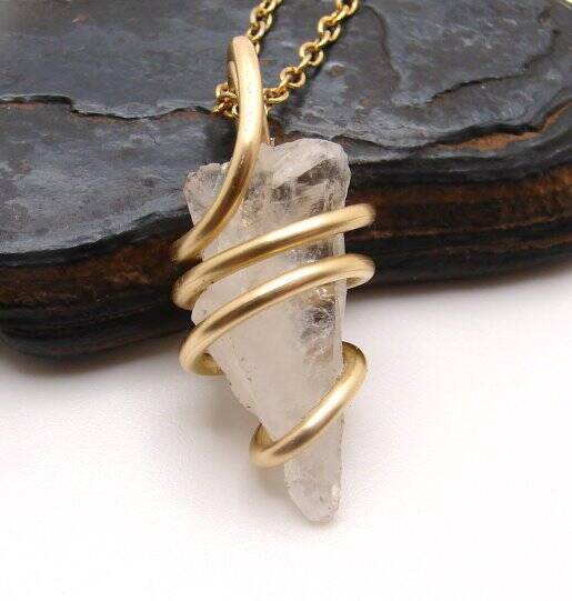 SATYALOKA PENDANT GATHERED BY MONKS INDIA ENLIGHTENMENT Merlin's Gold #321