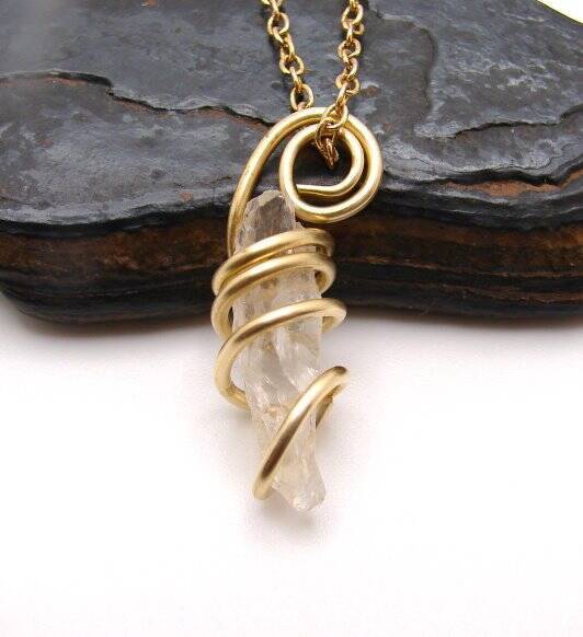 SATYALOKA PENDANT GATHERED BY MONKS INDIA ENLIGHTENMENT Merlin's Gold 316