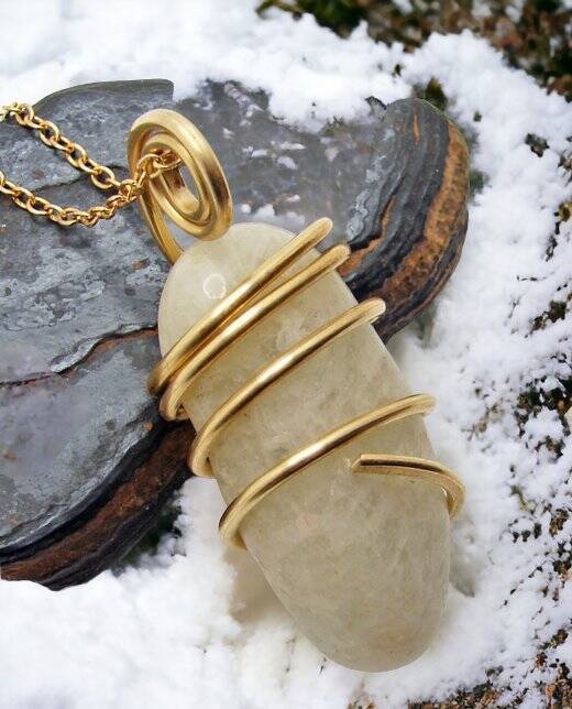Tranquility ANDEAN PERUVIAN OPAL AMULET PENDANT Gold #100