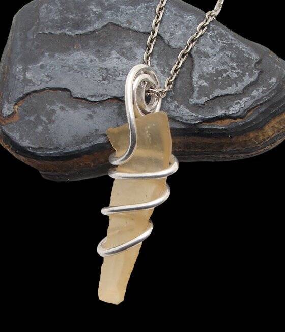 AUTHENTIC Libyan Desert Glass! Meteorite Sterling Silver Pendant 402