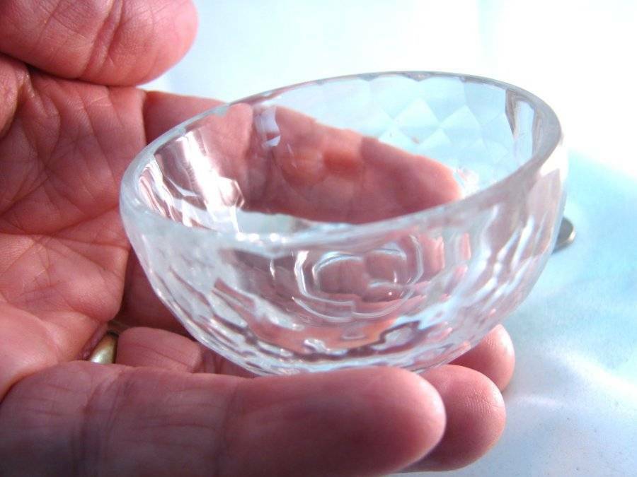 CRYSTAL BOWL  PETALITE LARIMAR DANBURITE FLUORITE KYANITE GOLDEN LABRADORITE