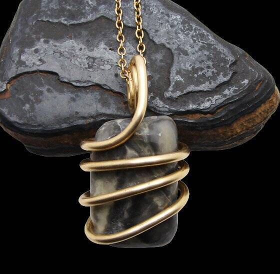 RARE INFINITE PENDANT "THE HEALER'S STONE" FROM SOUTH AFRICA MERLIN'S GOLD #82