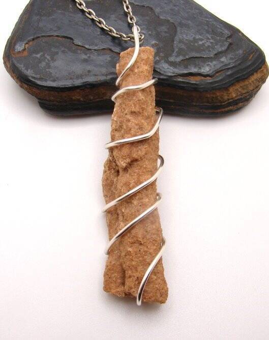 RARE UNUSUAL PRAYER PIPE LIGHTNING STRIKE SARAHA DESERT FULGURITE CRYSTAL #906