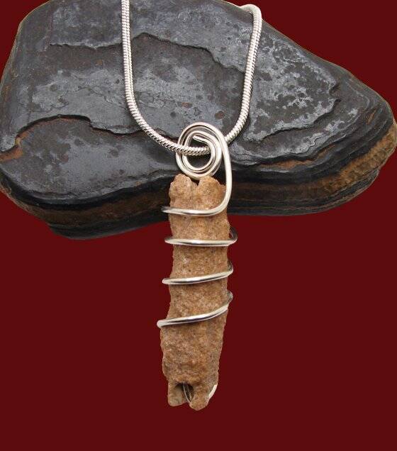 RARE UNUSUAL PRAYER PIPE LIGHTNING STRIKE SARAHA DESERT FULGURITE CRYSTAL #252