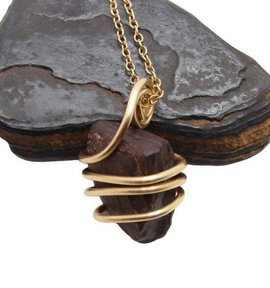 PENDANT OF OLDEST STONE IN THE WORLD 2 BILLION YEAR OLD GENESIS STONE GOLD #70